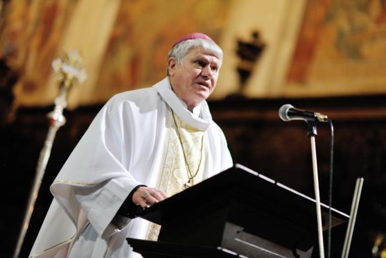 Václav Malý v Broumově sloužil mši a besedoval