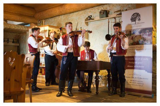 Letošní Vinum et Cetera nabídne víno, cimbál a irskou muziku