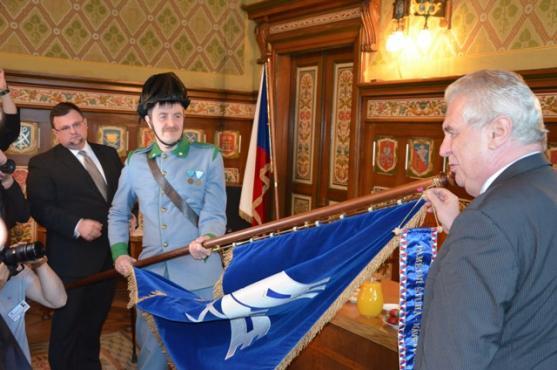 Dnes do Broumova přijede prezident. Včera navštívil Holovousy, Jičín a Náchod