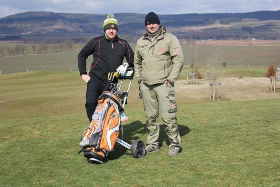 Chaloupka Cup 2016 zahájil sezónu na Grosshofu. Vyhráli otec a syn Berkovi