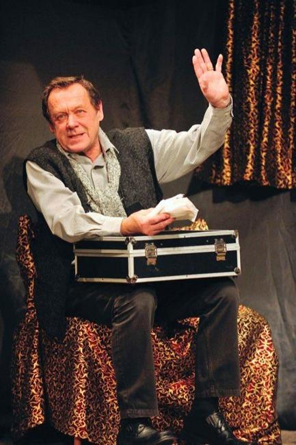 Světlana Nálepková a Oldřich Vízner na fotografiích z broumovského divadla