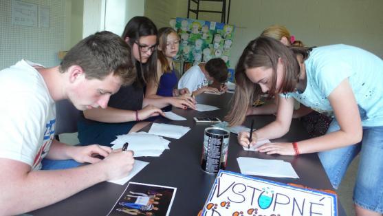 Uvedením světové premiéry filmu Tajuplný výlet byl slavnostně ukončen projekt Ulity - Langerova zahrada