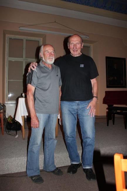 Písně Petra Nováka a vyprávění Jiřího Černého dojaly klášterní Kreslírnu 