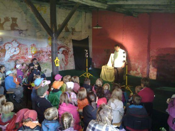 Soutěže, hry, pohádka. To je náplň tradičního Dne s Lesy ČR