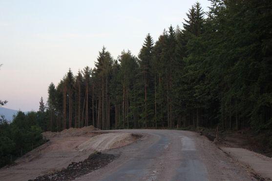 Rekonstrukce silnice přes Pasa se protáhne o tři týdny 