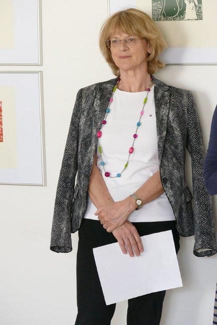 Na Nové terase v Polici nad Metují představuje průřez svou tvorbou výtvarnice Kateřina Černá 