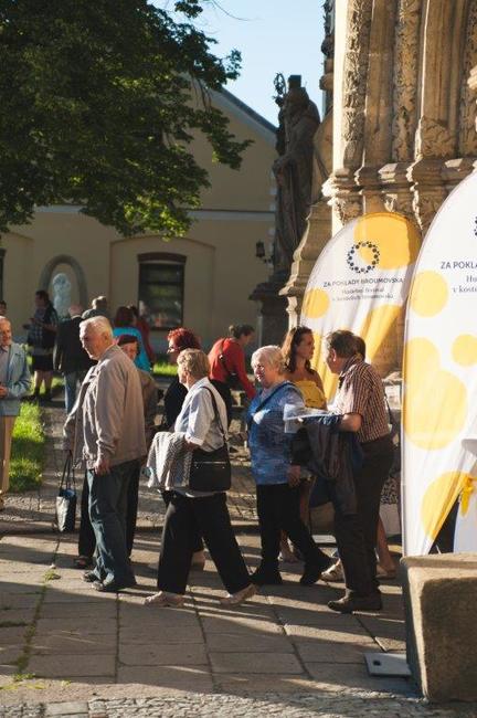 Kostel Nanebevzetí Panny Marie v Polici nad Metují se rozezněl druhým živým koncertem festivalu 