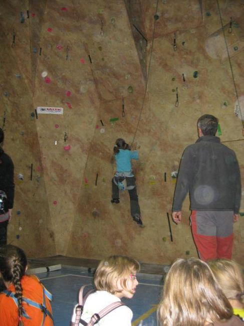 Absolvent broumovského gymnázia Jaroslav Kejzlar natáčí film Stíny Kraje