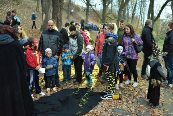 Ve čtvrtek se uskutečnil sedmý ročník Strašidelné Alejky