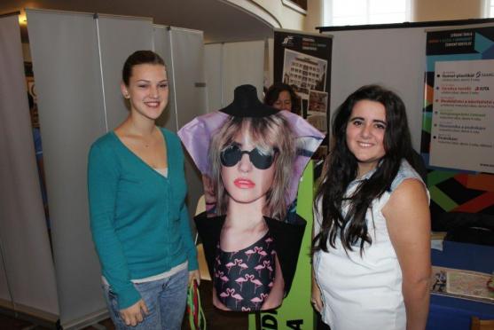 V Náchodě se konala prezentace škol a zaměstnavatelů. Význam setkání ocenil i hejtman Lubomír Franc