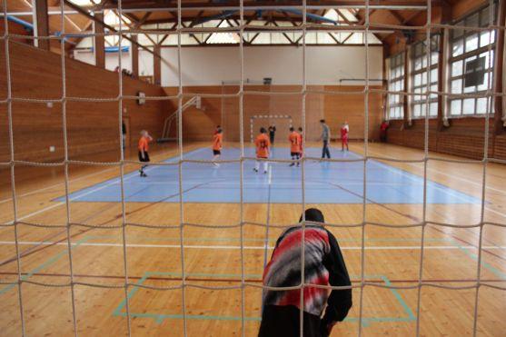 Desátý ročník fotbalového turnaje O pohár 17. listopadu vyhrála broumovská Hradebka. Už po sedmé