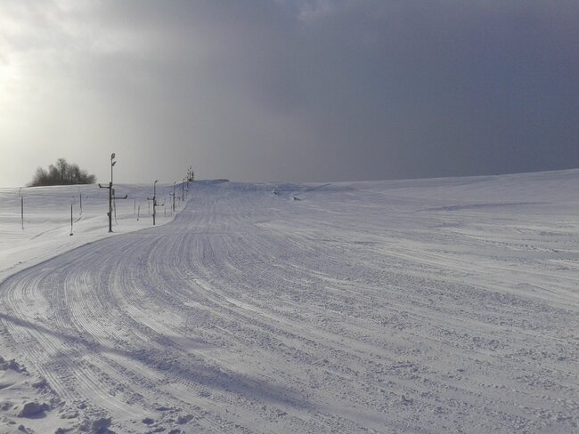 Běžkaři se prohánějí krajinou, v Polici už jezdí vlek