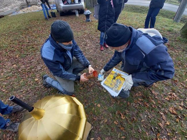 Oprava kostela v Otovicích pokračuje. Má novou střechu a věžičku 