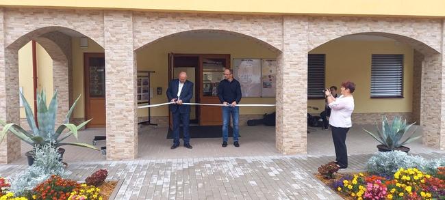V Hejtmánkovicích slavnostně otevřeli polyfunkční komunitní centrum