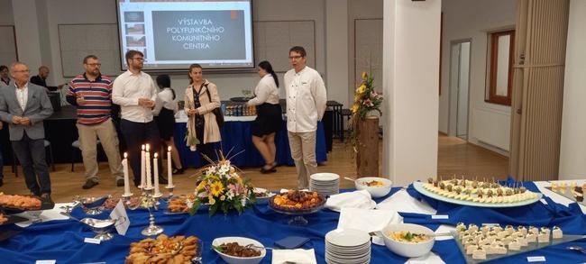 V Hejtmánkovicích slavnostně otevřeli polyfunkční komunitní centrum