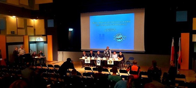 Speleologové pozvali největší kapacity z oboru do Broumova 