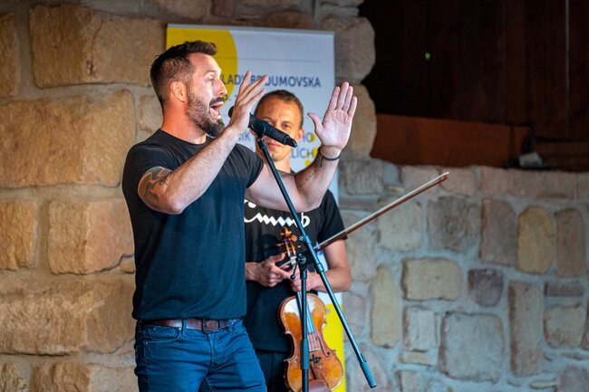 Cimbálová muzika Milana Broučka vystoupí v Hejtmánkovicích