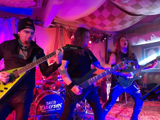 Metalové peklo v Edenu