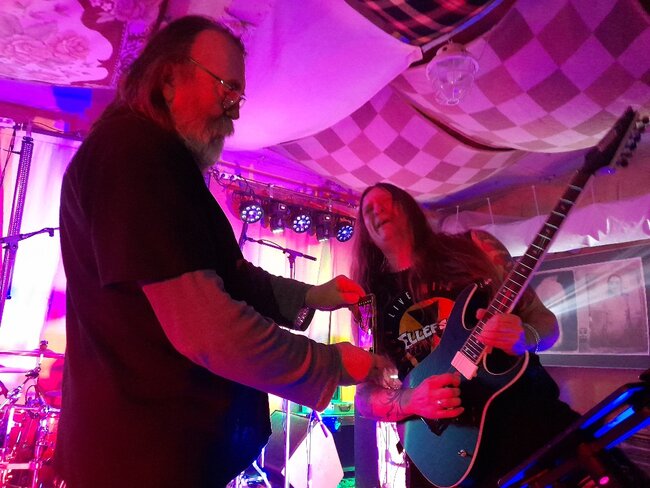 Metalové peklo v Edenu