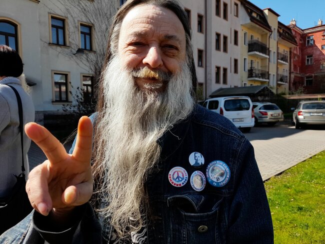 V Broumově postrádám nájezdy pro invalidy