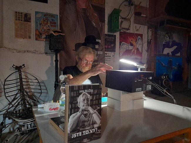 Na antidiskotéce s Janem Rejžkem se vzpomínalo na Jiřího Černého