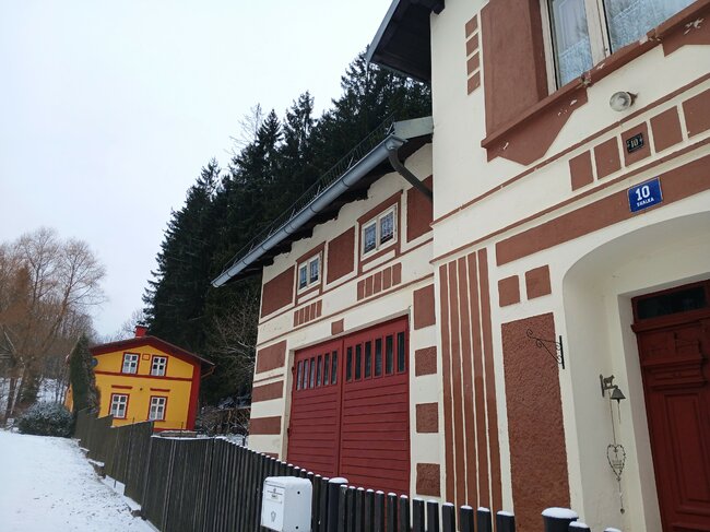 Kouzelná Skalka: Objevte příběh vesnice