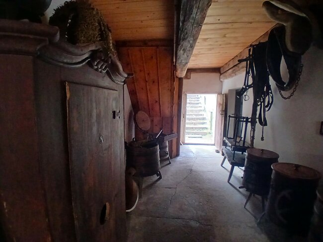 Skanzen za devatero hraničními kameny