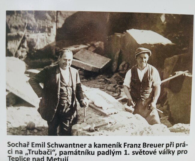 Na Strážní vrch nad ztichlou Libnou