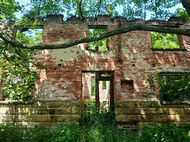 Na Strážní vrch nad ztichlou Libnou