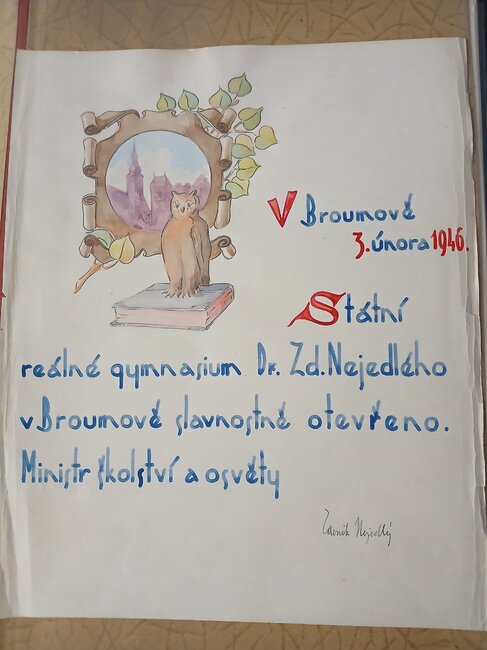 Písní i vzpomínkami. Gymnázium Broumov slaví 80