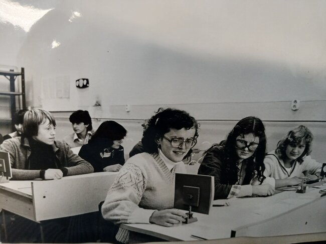 Písní i vzpomínkami. Gymnázium Broumov slaví 80