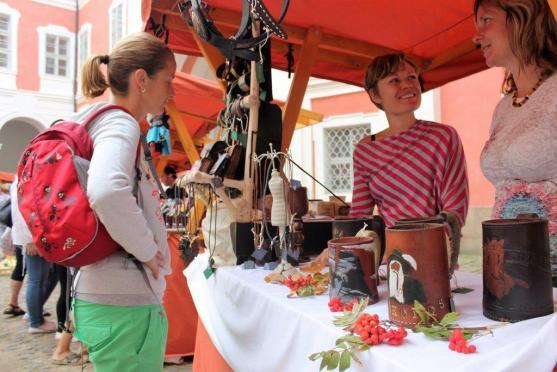 Broumovský klášter přivítal podzim tradičním trhem