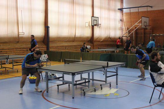 V Broumově hrálo stolní tenis šest hráčů a hráček z první stovky českého žebříčku