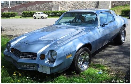 Historická vozidla se zastavila i v Broumově