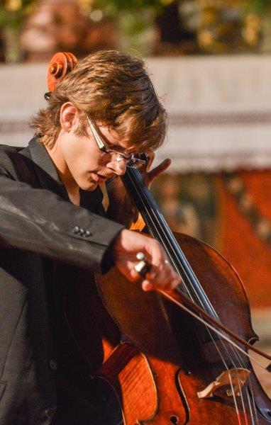 V Otovicích hrál jeden z nejvýraznějších českých violoncellistů mladé generace Ivan Vokáč 