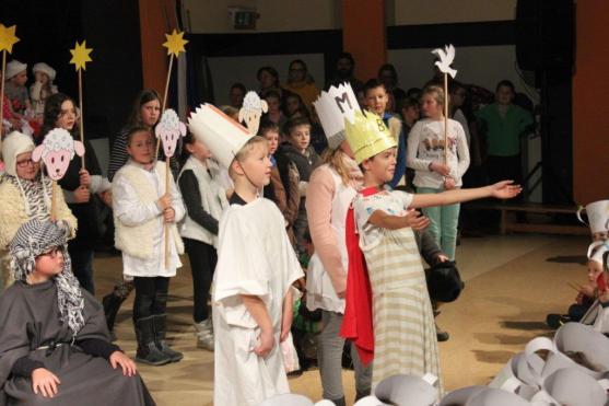 Broumovská Základní škola Hradební už deset let nacvičuje Vánoční ladění