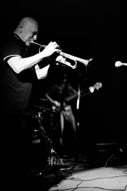 V páteční večer se domovem pro Laca Décziho stal sál hospody U Pitašů 