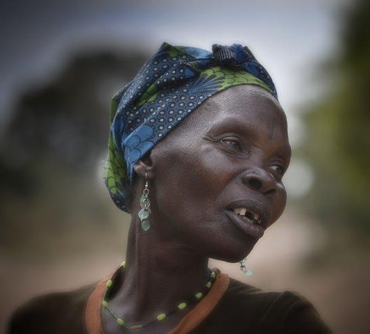 S lékařem Rastislavem Maďarem o humanitní misi do Malawi nad fotografiemi Jiřiny Mužíkové 