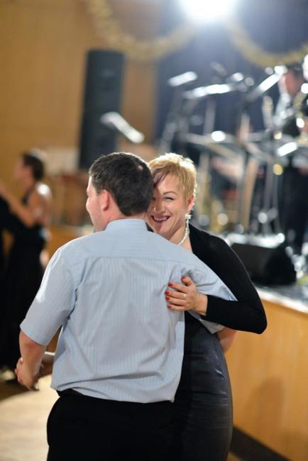 Lee Andrew Davison. Účinkoval ve filmu Šakalí léta, v muzikálu Hair a v sobotu na Plese podnikatelů 