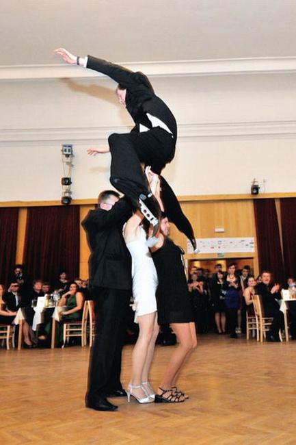 Video: Letošní Ples Města Broumova byl bohatší o doprovodný program 