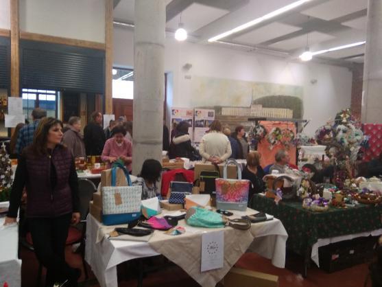 Adventní jarmark v Meziměstí se konal v teple sálu Centra Walzel