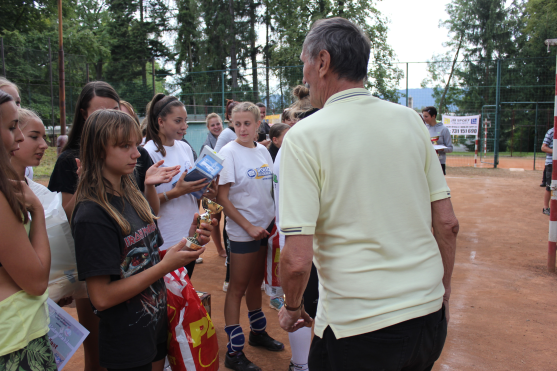Mezinárodní volejbalový Memoriál Slávky Streubelové vyhrály hráčky z Nového Města nad Metují