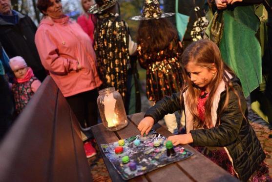 Ve čtvrtek se uskutečnil sedmý ročník Strašidelné Alejky