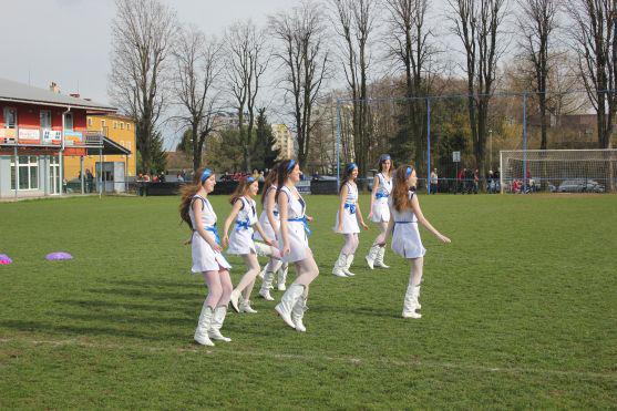 Poslankyně Zdeňka Horníková zahájila fotbalové derby v Broumově