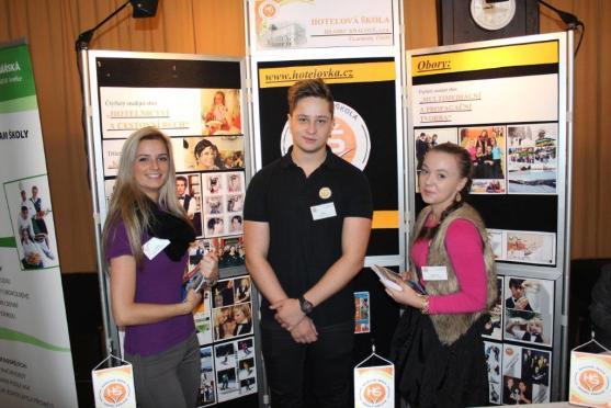 V Náchodě se konala prezentace škol a zaměstnavatelů. Význam setkání ocenil i hejtman Lubomír Franc