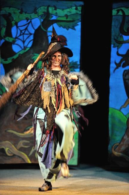 Pohádkovou sobotu děti prožily s Jagoubabou a třemi loupežníky