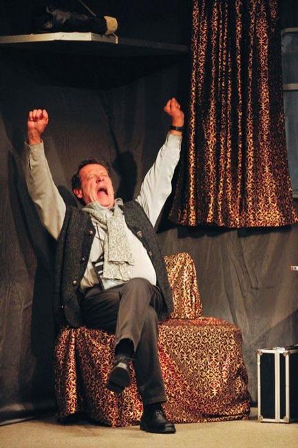 Světlana Nálepková a Oldřich Vízner na fotografiích z broumovského divadla