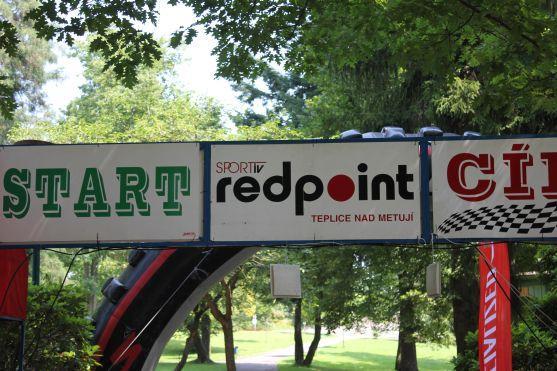 MTB TRILOGY: Po prologu a 1. etapě vede Hruška, druhý Vokrouhlík jel závěr etapy bez sedla