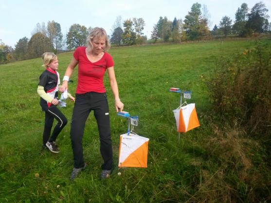 Na Janovičkách u Broumova startovalo 500 závodníků orientačního běhu