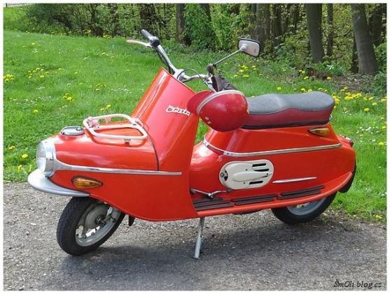 Historická vozidla se zastavila i v Broumově